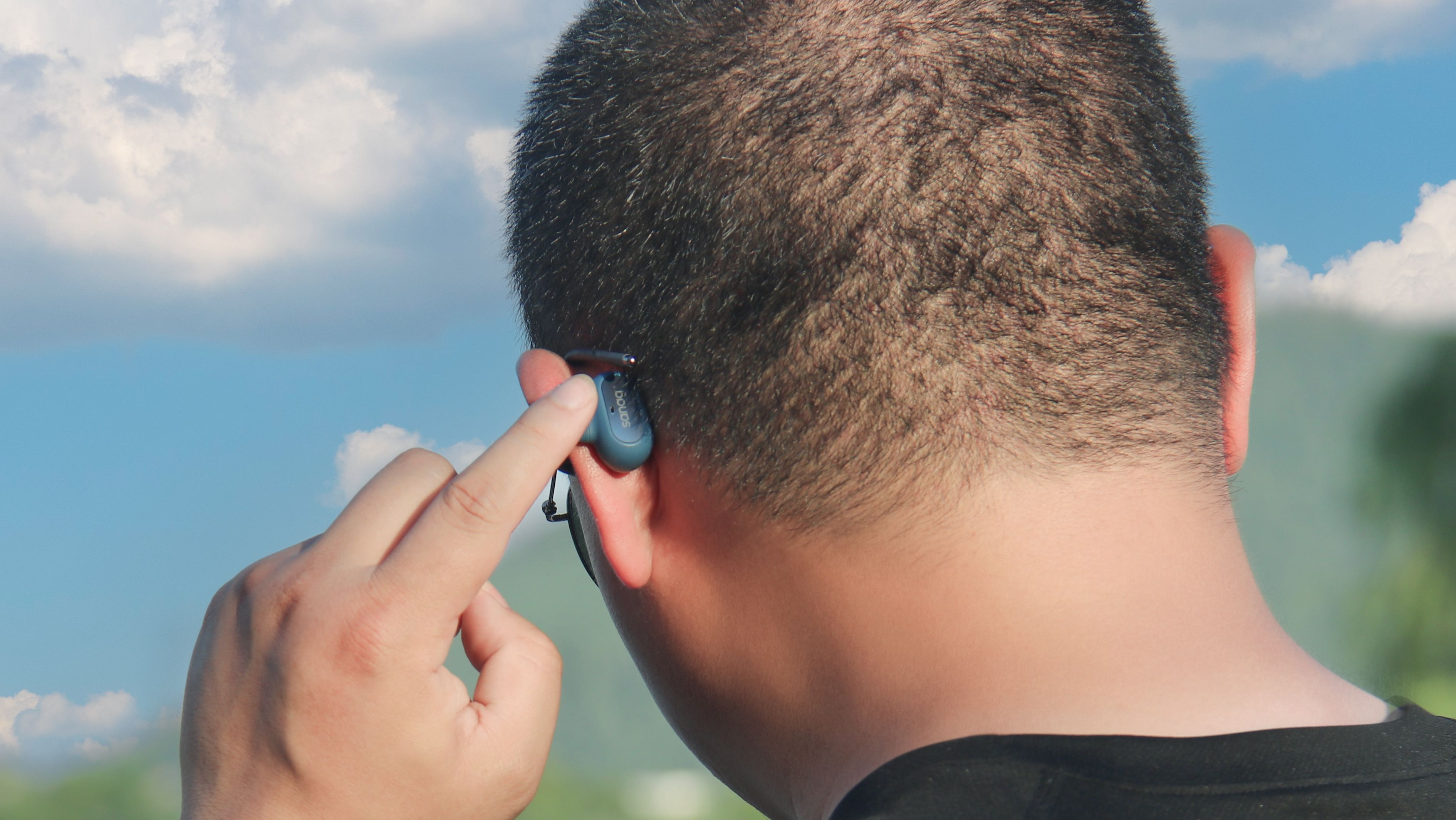 全新听觉体验,sanag塞那z51s pro max开放耳夹式蓝牙耳机