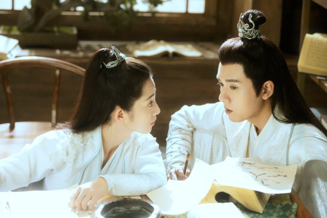 《白玉思无瑕》一代大侠被抢亲,与侍女上演夫妻情深