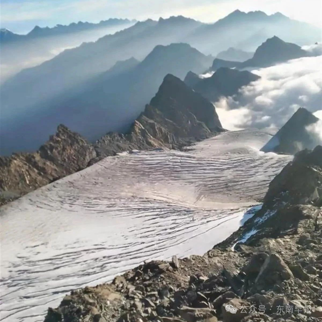 又一位退役运动员转型引争议？击剑冠军秦雪已是百万粉丝网红