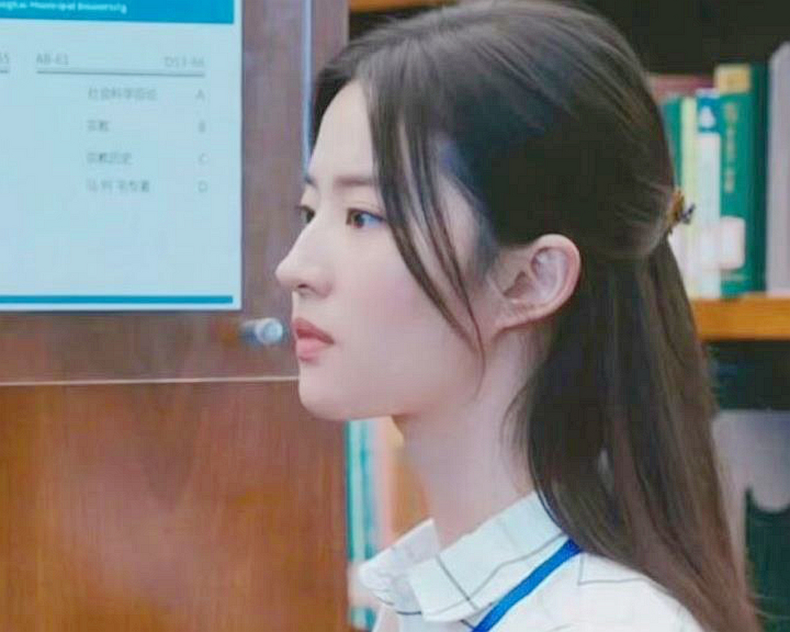 刘亦菲的脑袋好丰满,什么发型都能驾驭.