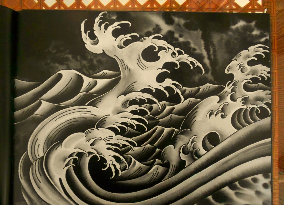 海浪纹身的四大寓意,你了解吗