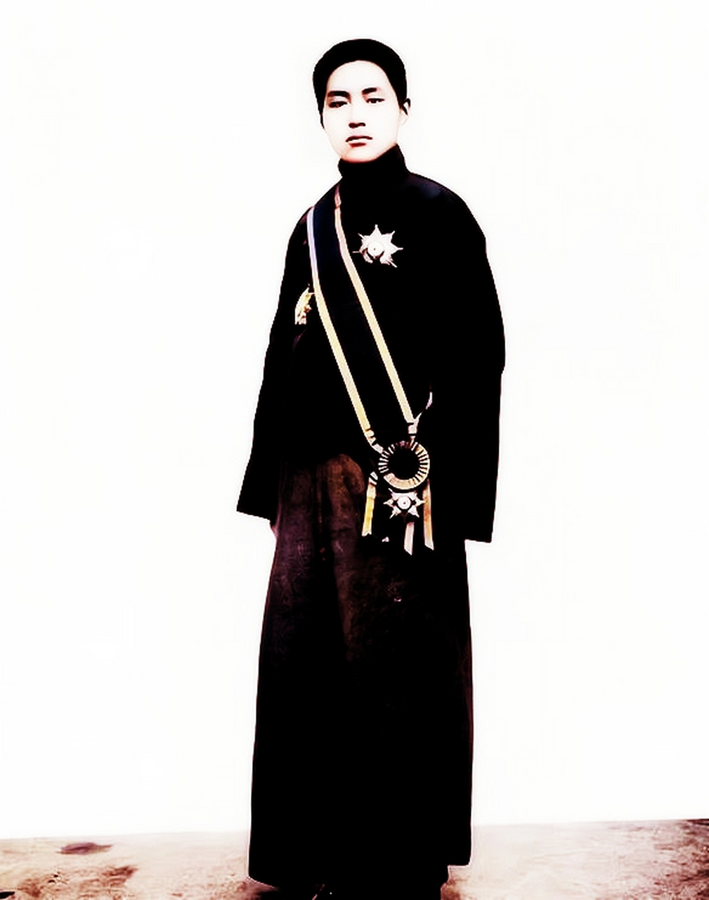 1935年末代"衍圣公"孔德成合影.