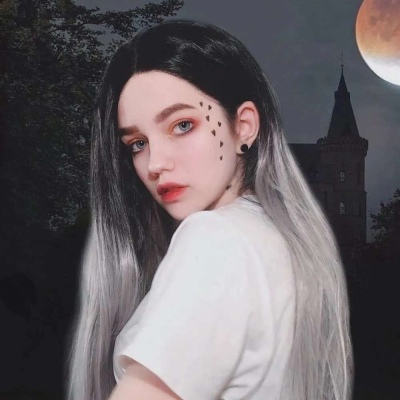 抖音超火头像黑夜让我学会了掩饰忧伤也让我懂得了沉默