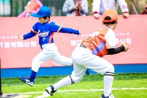 镇海蛟川双语小学被授予"全国软式棒垒球实验学校"称号