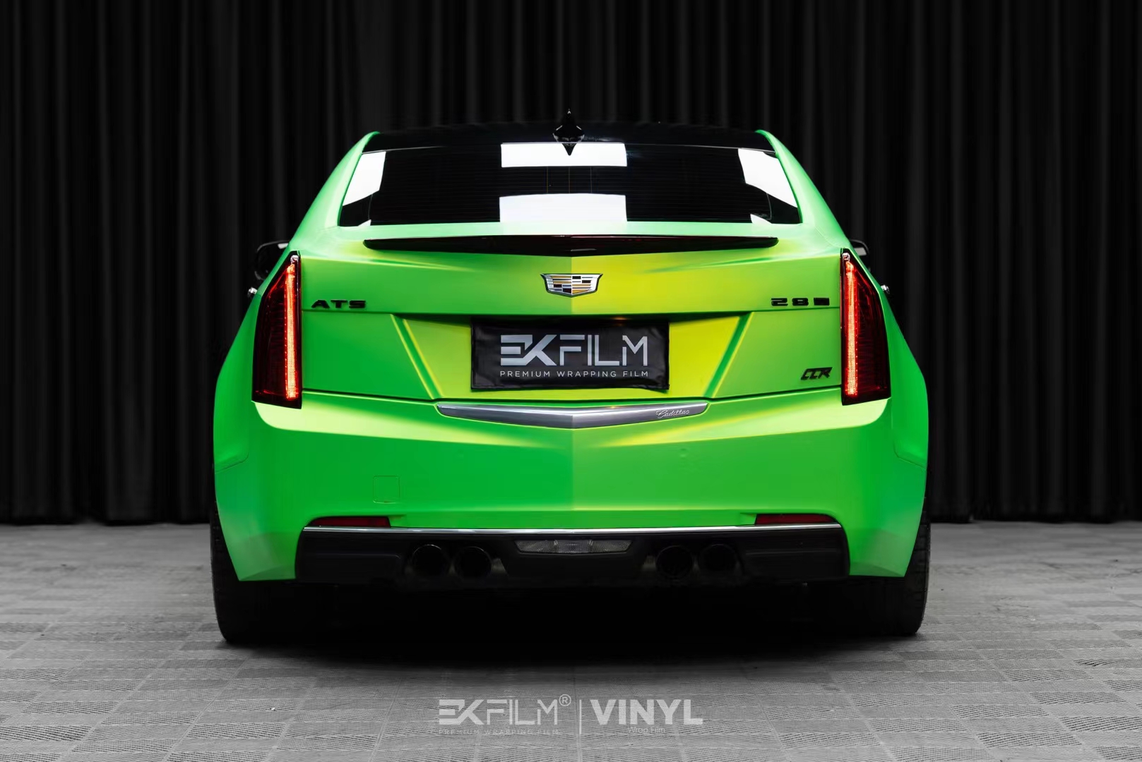 凯迪拉克ats-ekfilm荧幻绿改色膜,绿色与金色相互交融
