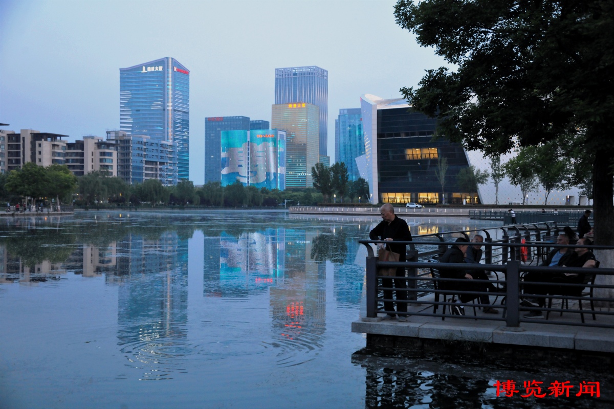 博览组图︱淄博新区水系公园:夕阳醉了