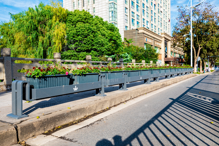 平湖城市景观桥梁绿化提成亮化工程