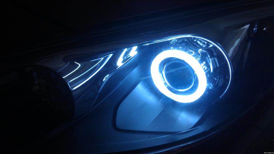 车灯led双光透镜就是个坑吗?带透镜和不带透镜的区别