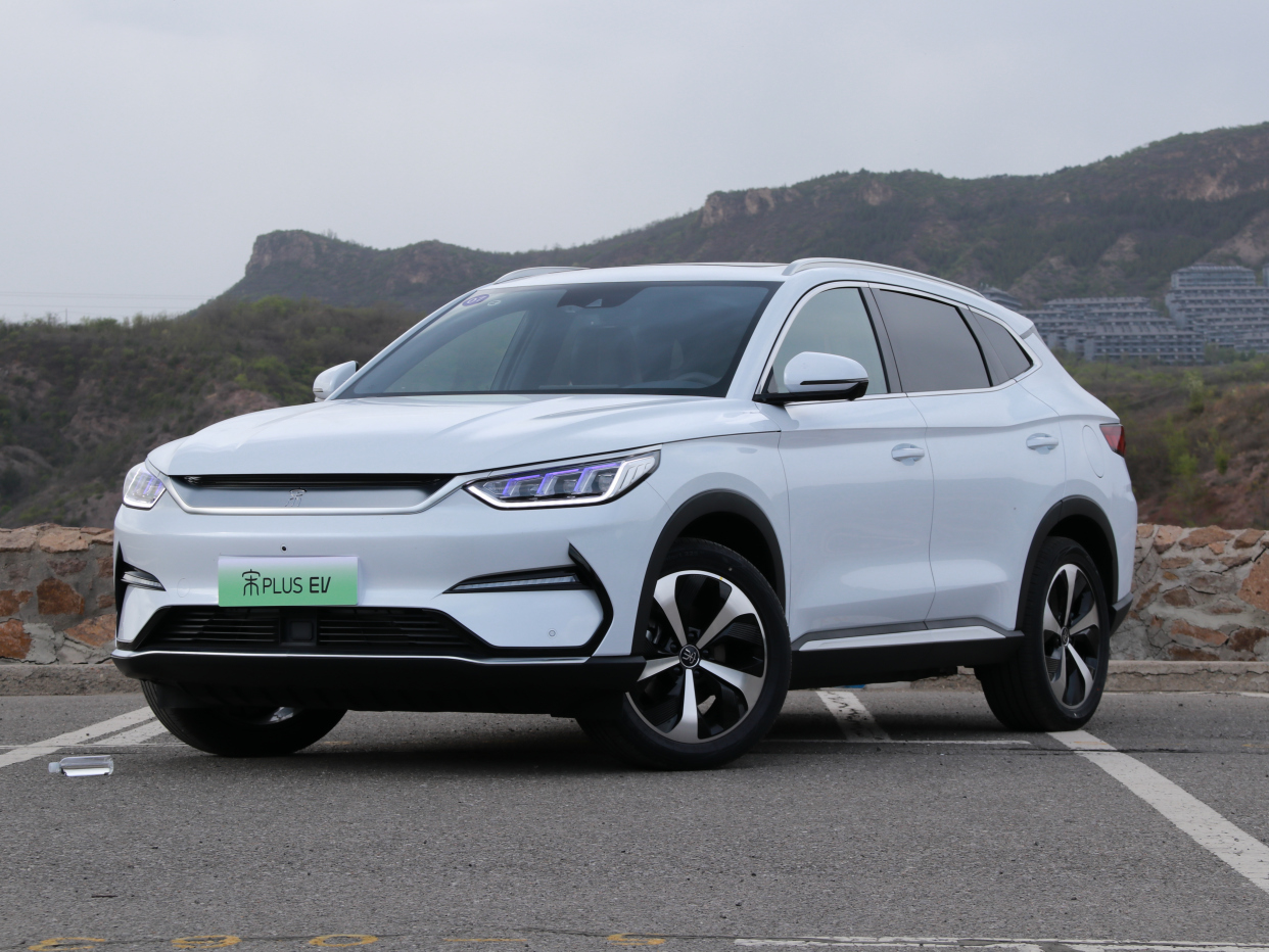 20万元以内纯电优选suv"佩刀上阵"的比亚迪宋plus ev了解一下