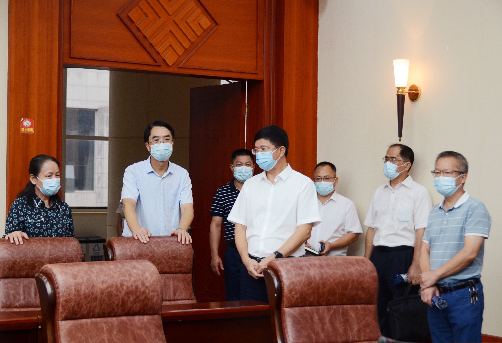 王建毅检查政协崇左市五届一次会议筹备工作