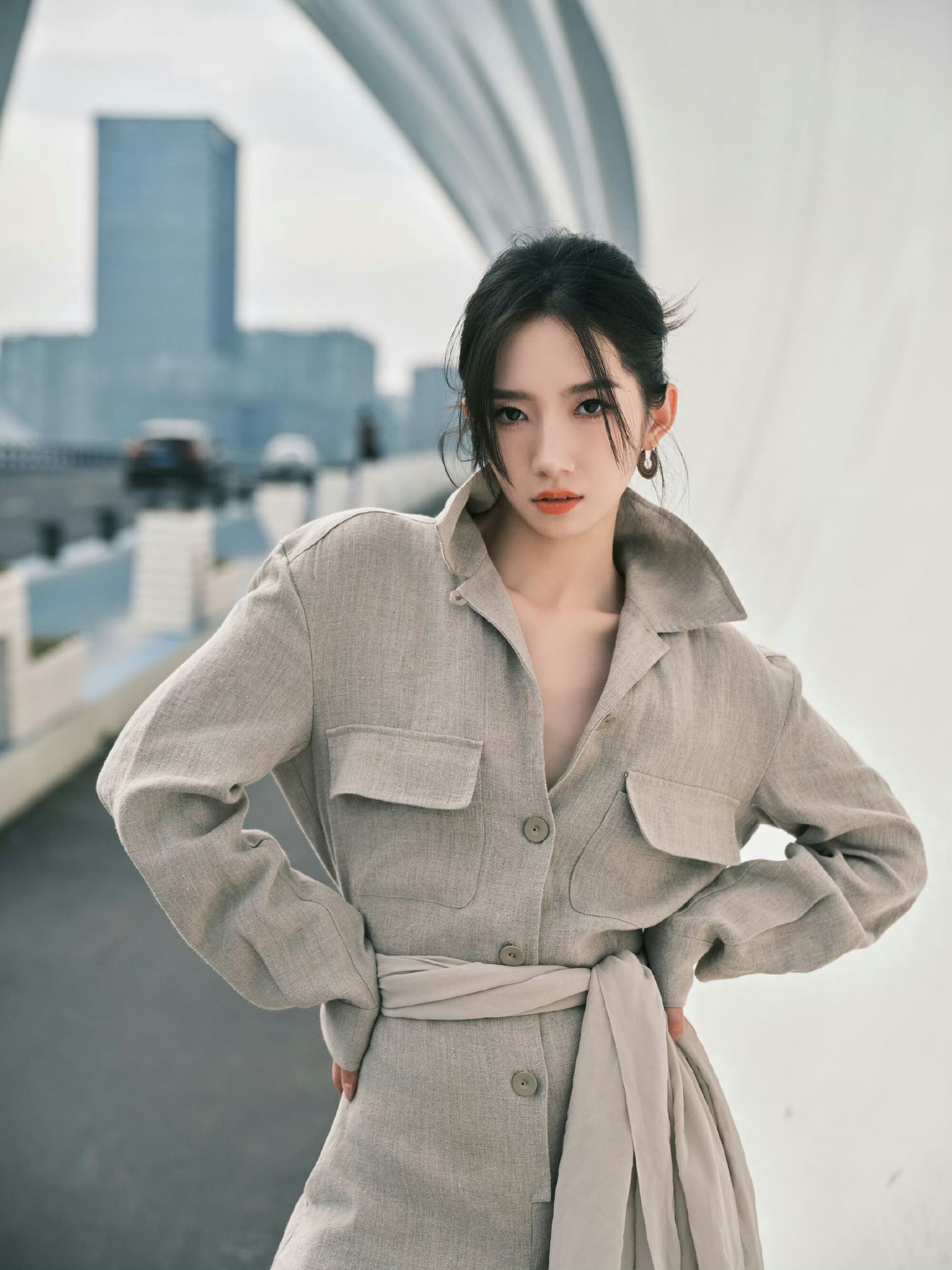 孟美岐坦言自己两年没有工作,网友:你为啥没工作心里没点数吗?