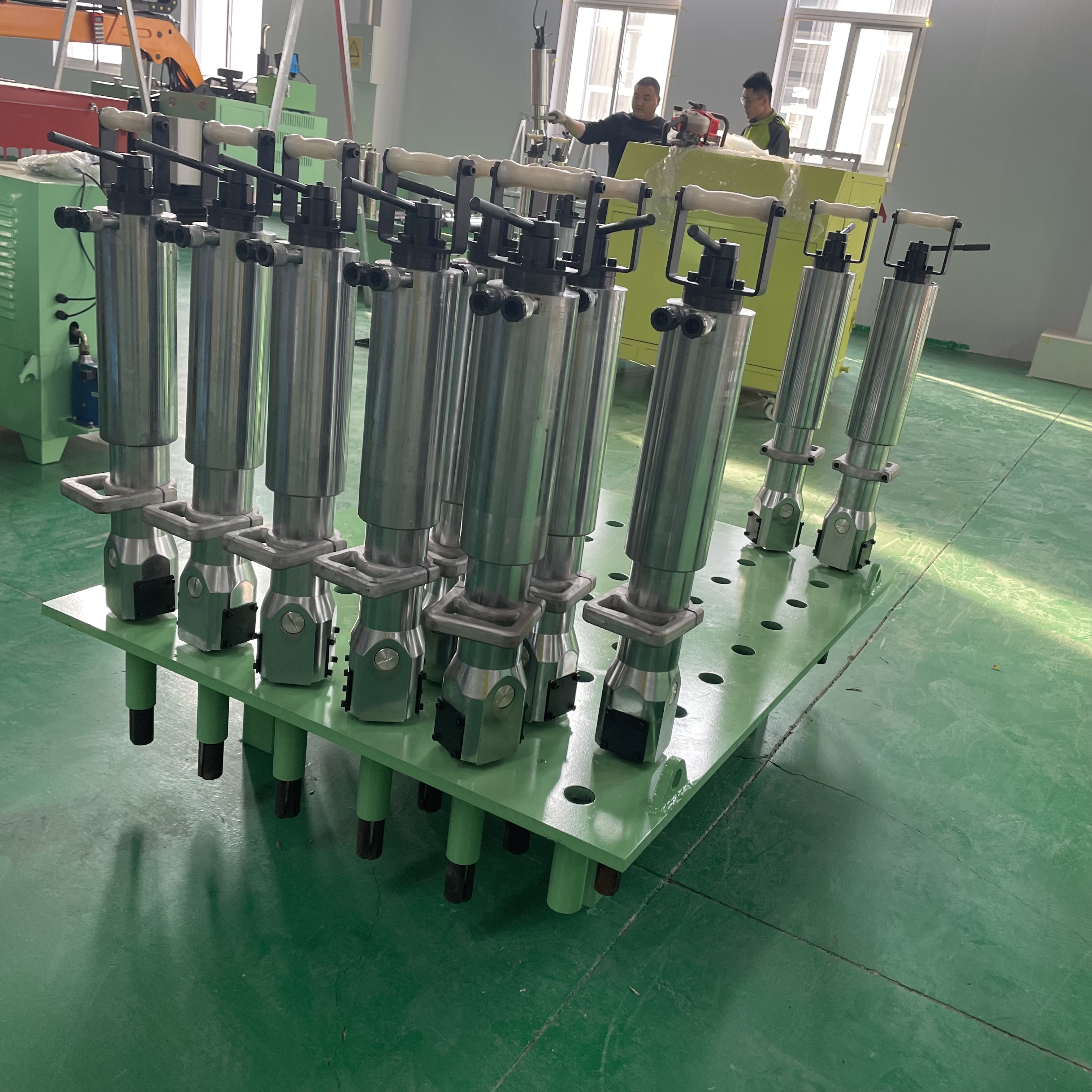 无声岩石爆破开采机器 静态爆破岩石分裂机 液压劈石头劈裂棒