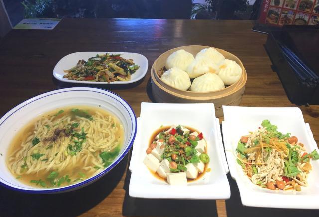 江苏淮安的古文楼酒店,吃早茶乱点一气,终于成了笑话