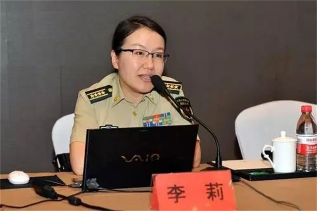 在众多的解说员之中,谁会是军事迷心目之中的第一名呢?