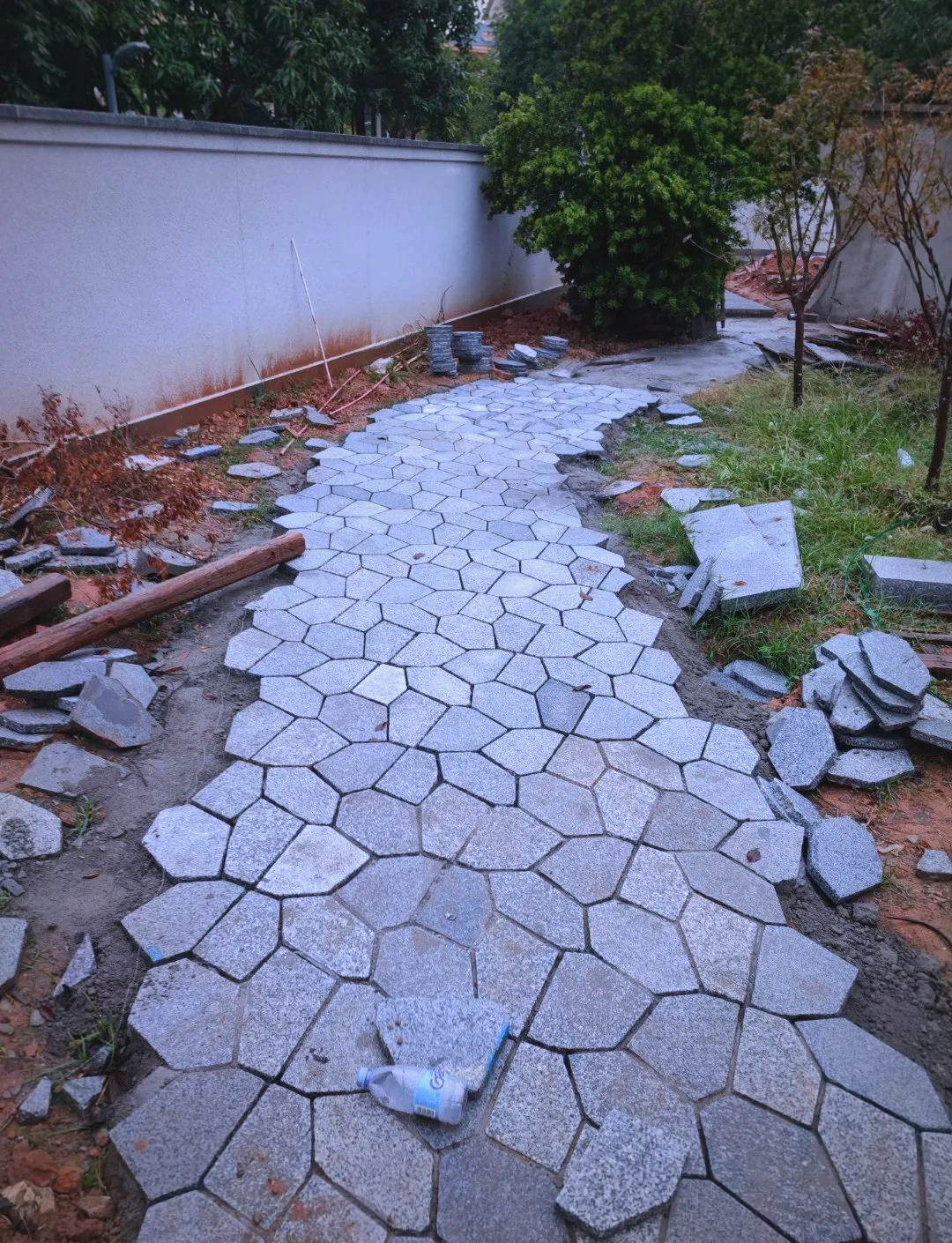 花岗岩铺装技巧与拐角切割方法详解