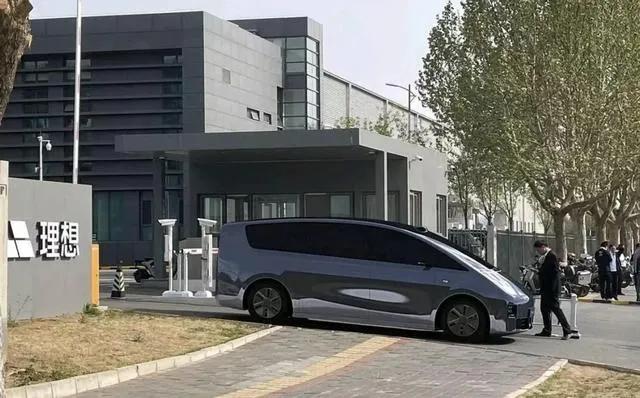 有史以来最丑的mpv,一旦上市也许会成为爆款