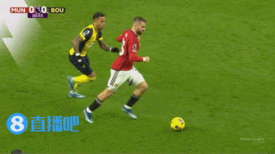 英超-b费世界波霍伊伦破门 曼联2-3诺丁汉森林_曼联0-3伯恩茅斯_索兰克进球中柱