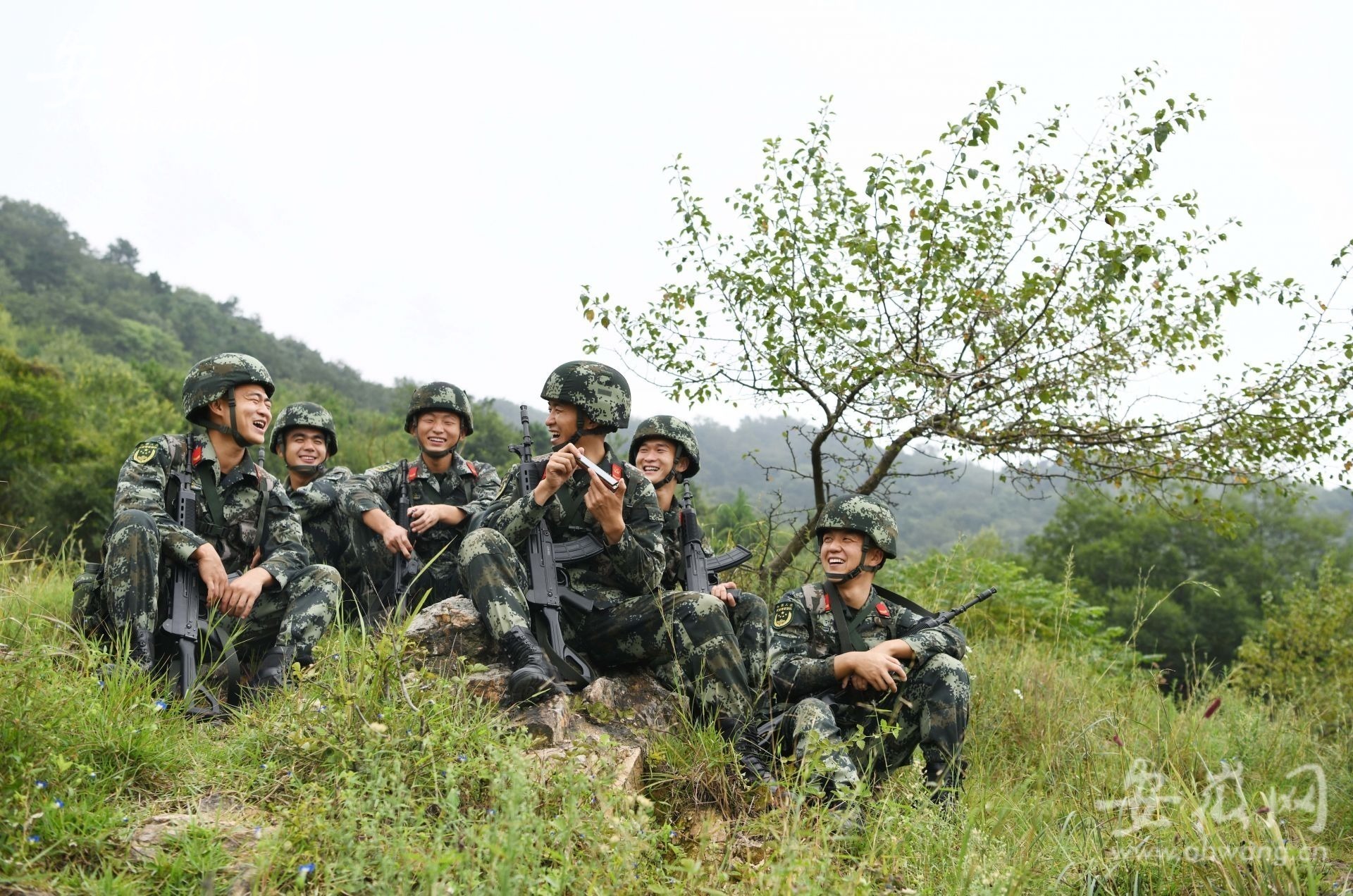 退役季丨大学生士兵段文涛:与军犬"阿虎"一起守山四年无悔军旅