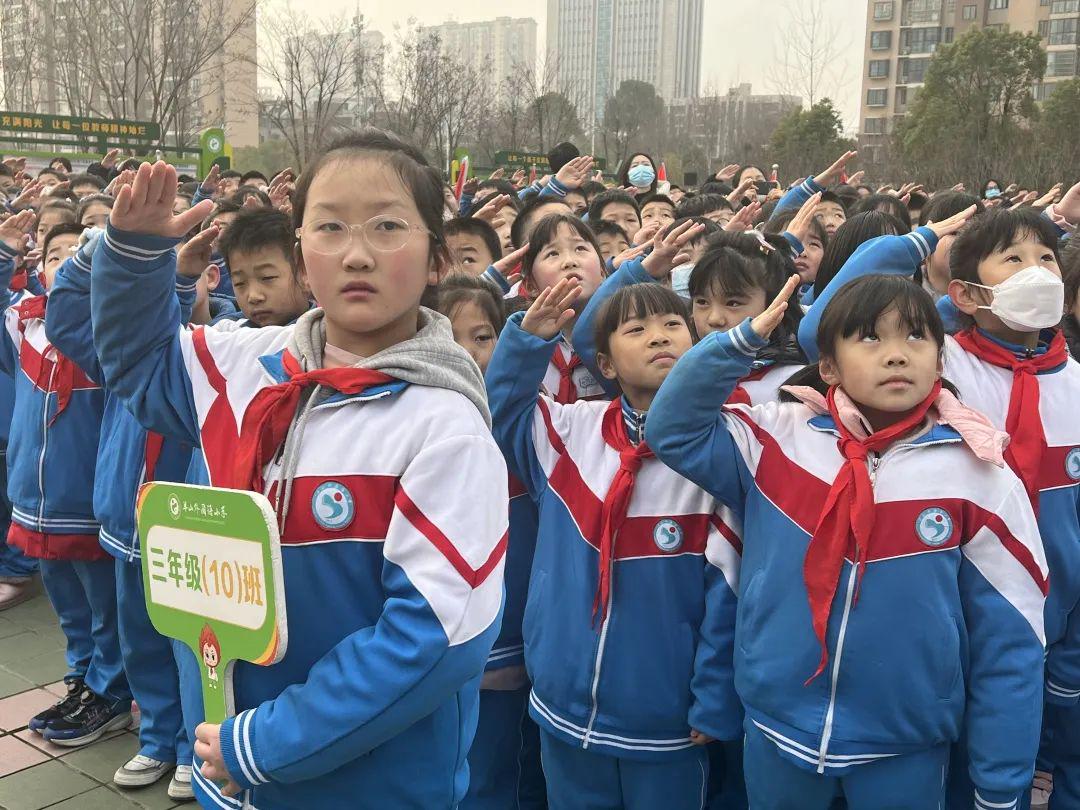 羊山外国语小学图片