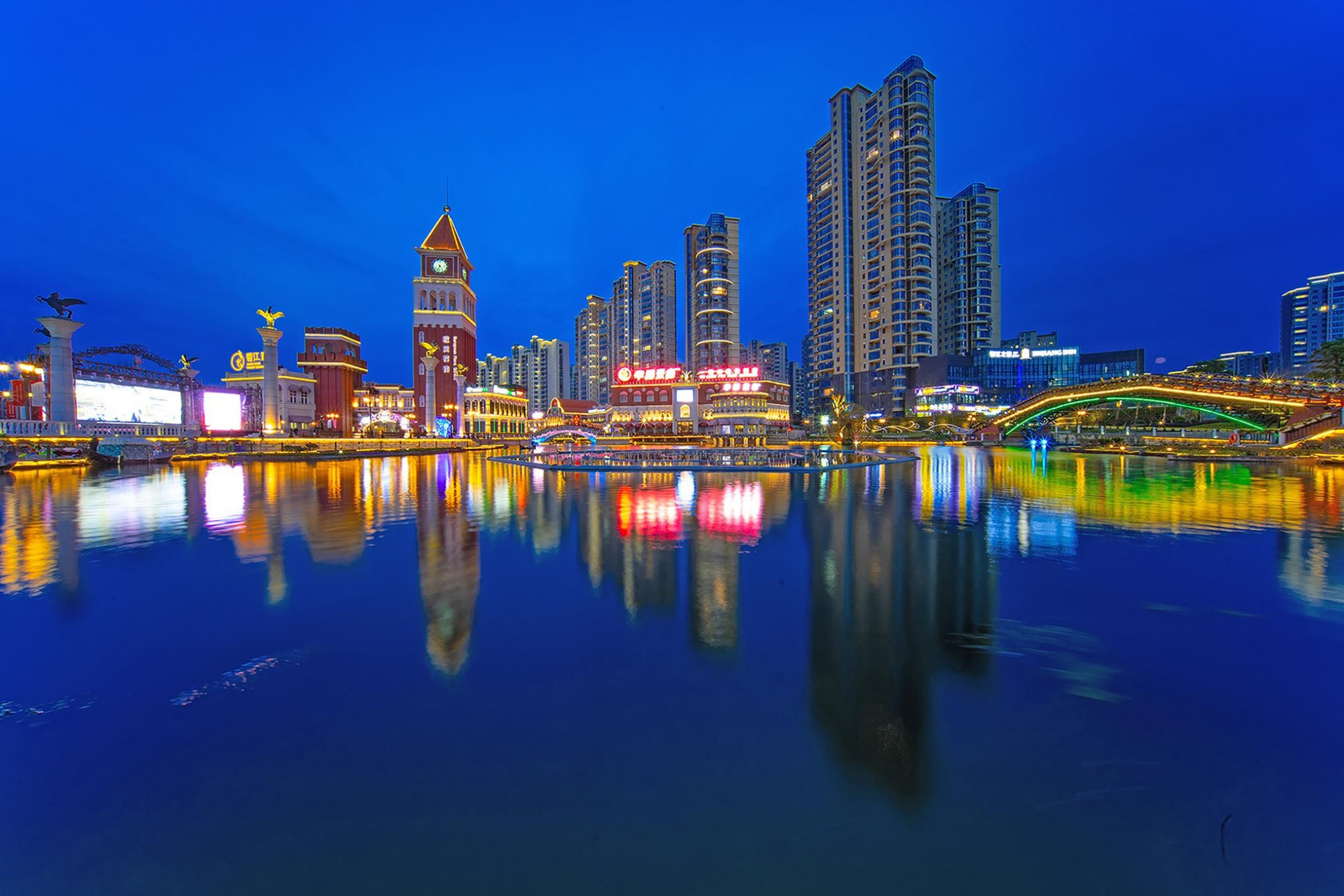 盐城:月色醉人 夜色迷人