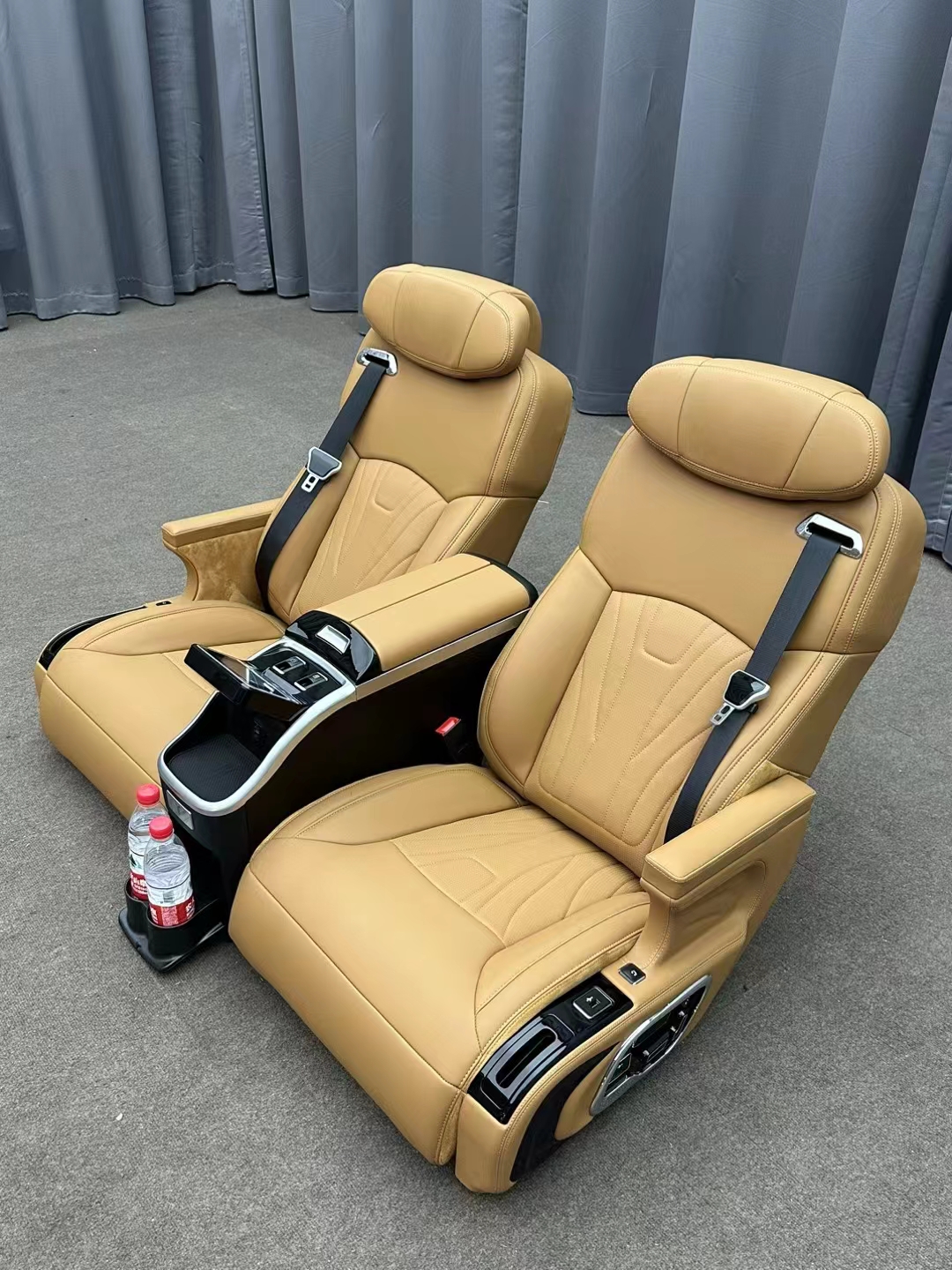 英菲尼迪qx80航空座椅改装
