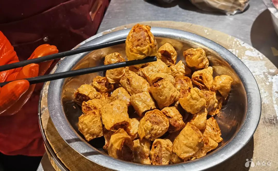 点点吃货一张豆皮一口香脆炸响铃你吃过吗