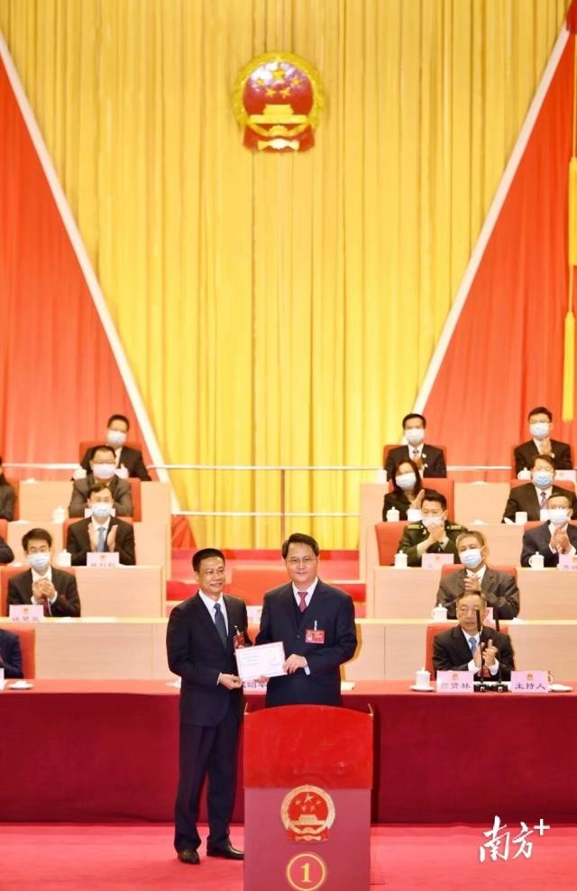 快讯|温文星当选清远市市长