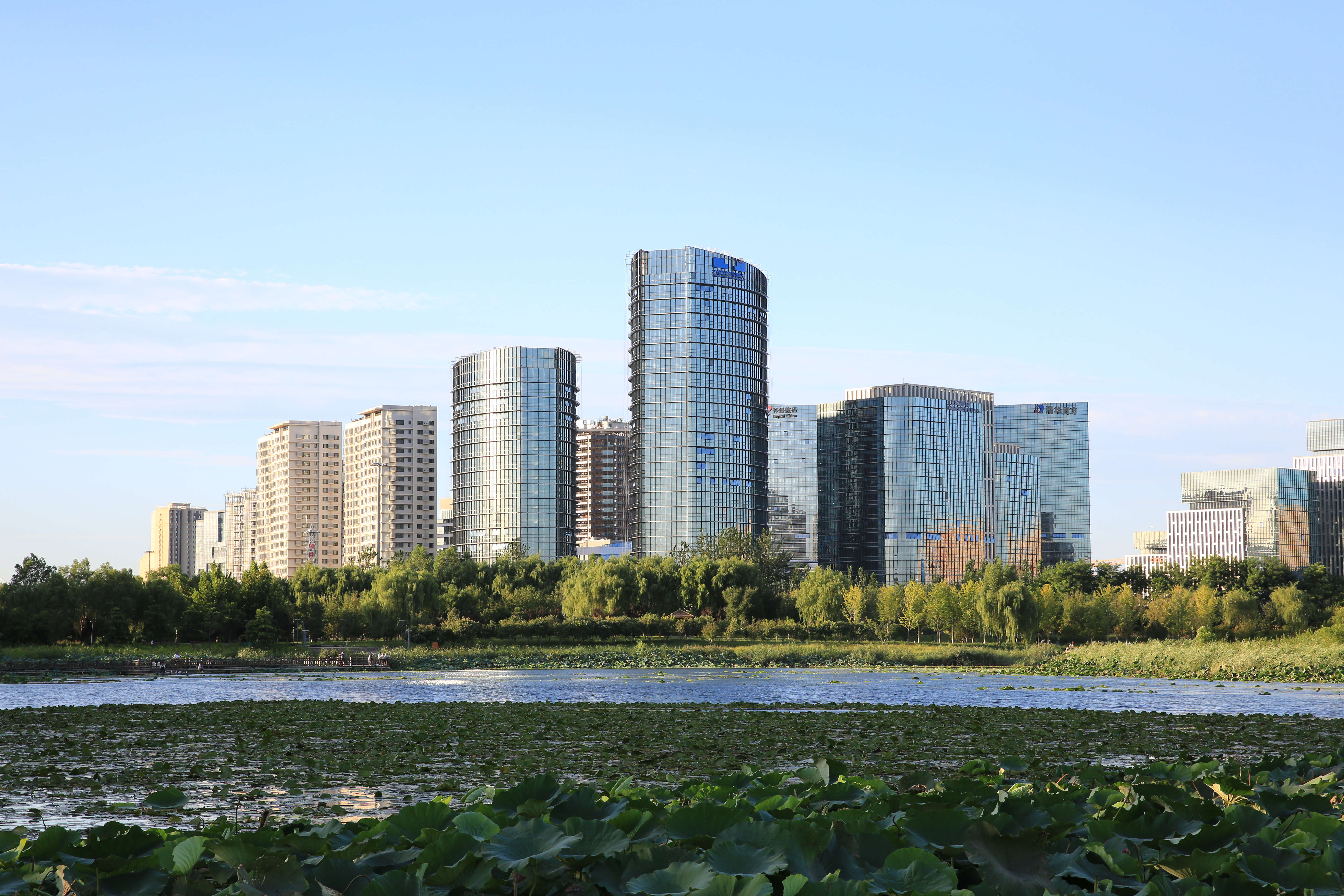 建筑之美!游信创园,逛通明湖;压了几十张照片,一起发出去