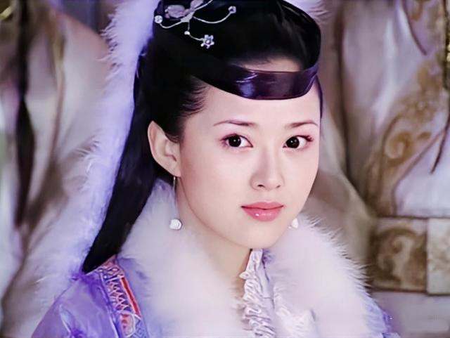 《宝莲灯》嫦娥,挺孕肚走红毯,老公曝光喜提新身份