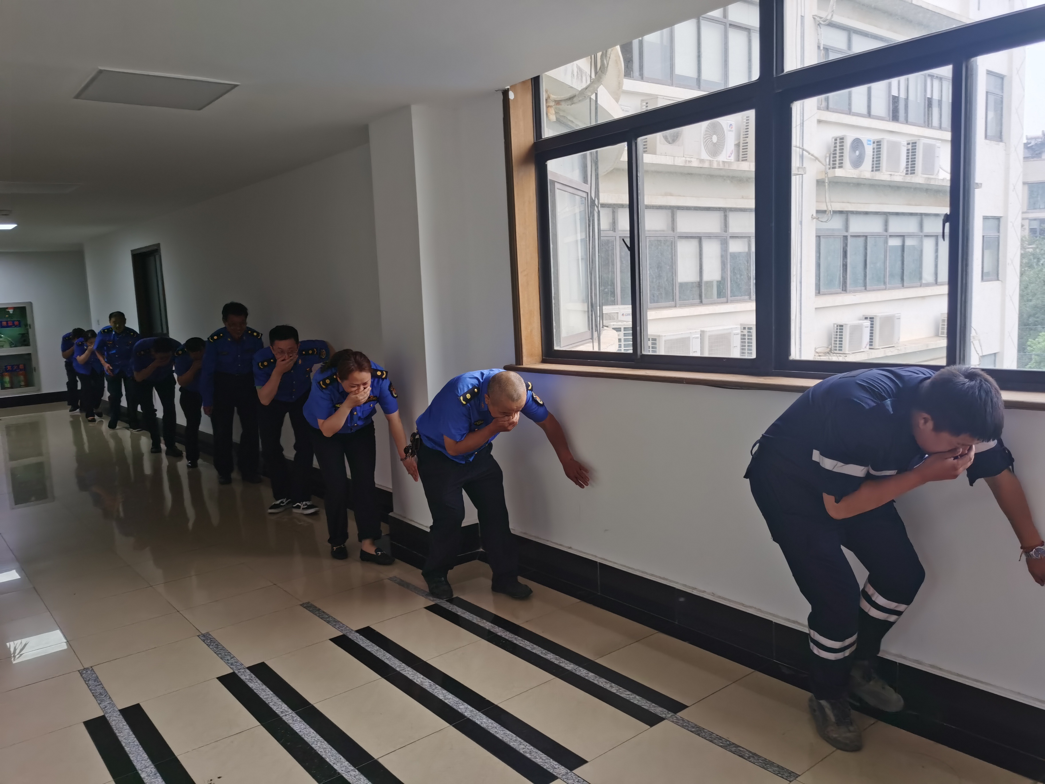 筑牢安全防线 守护城市家园