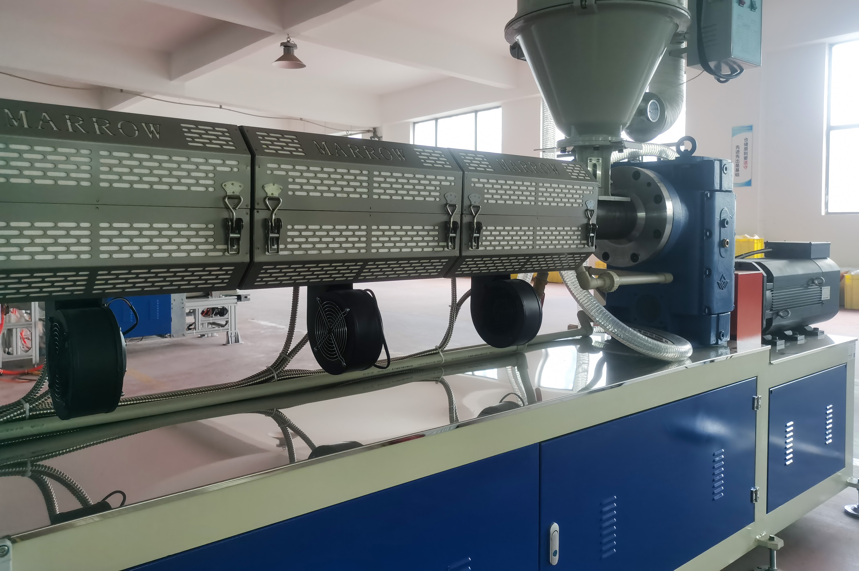 为什么吸管厂家纷纷选购这款pla吸管挤出机?