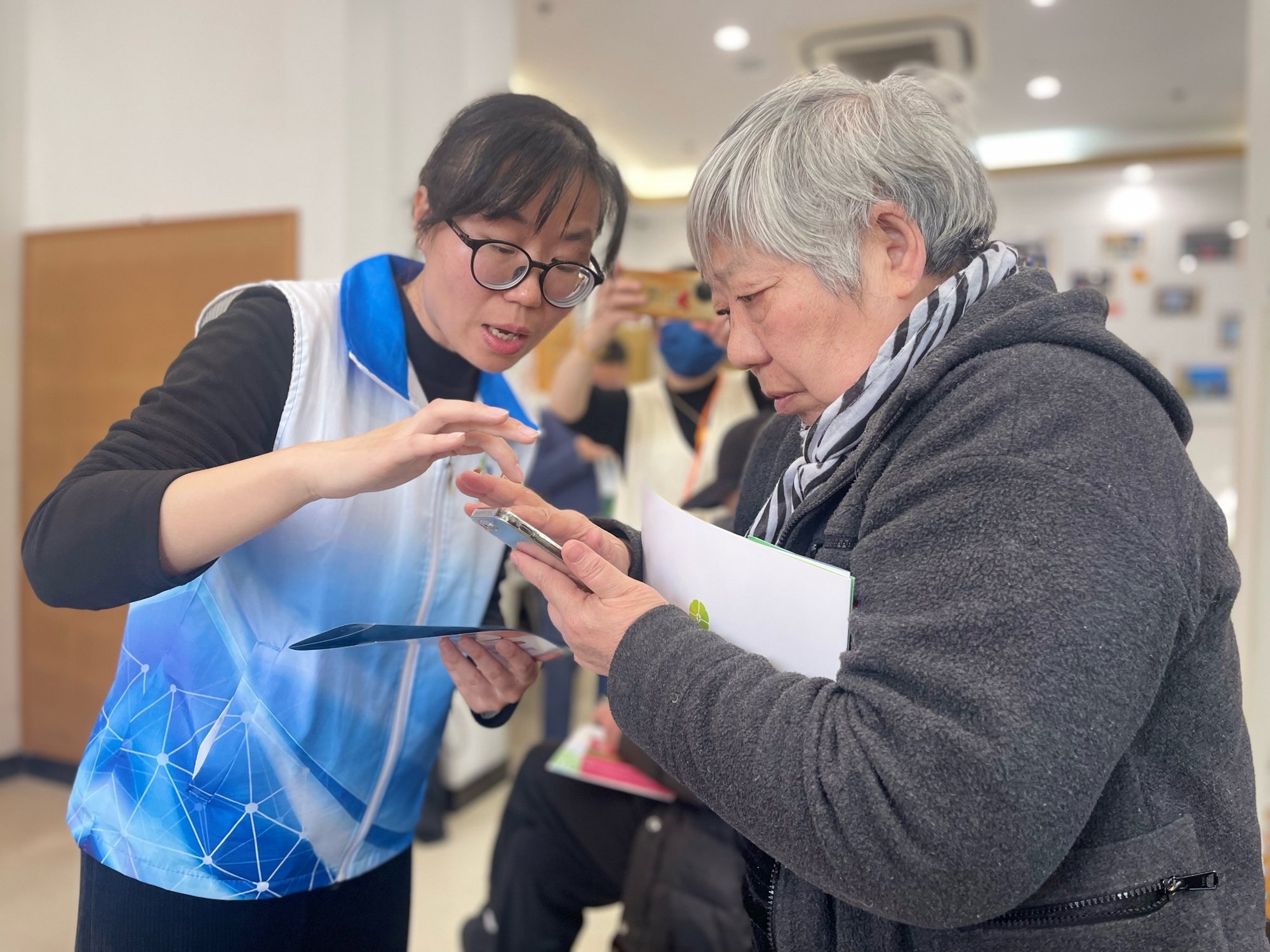 包含回龙观医院预约检查陪诊挂号老人体检全程引导，安稳完成检查的词条