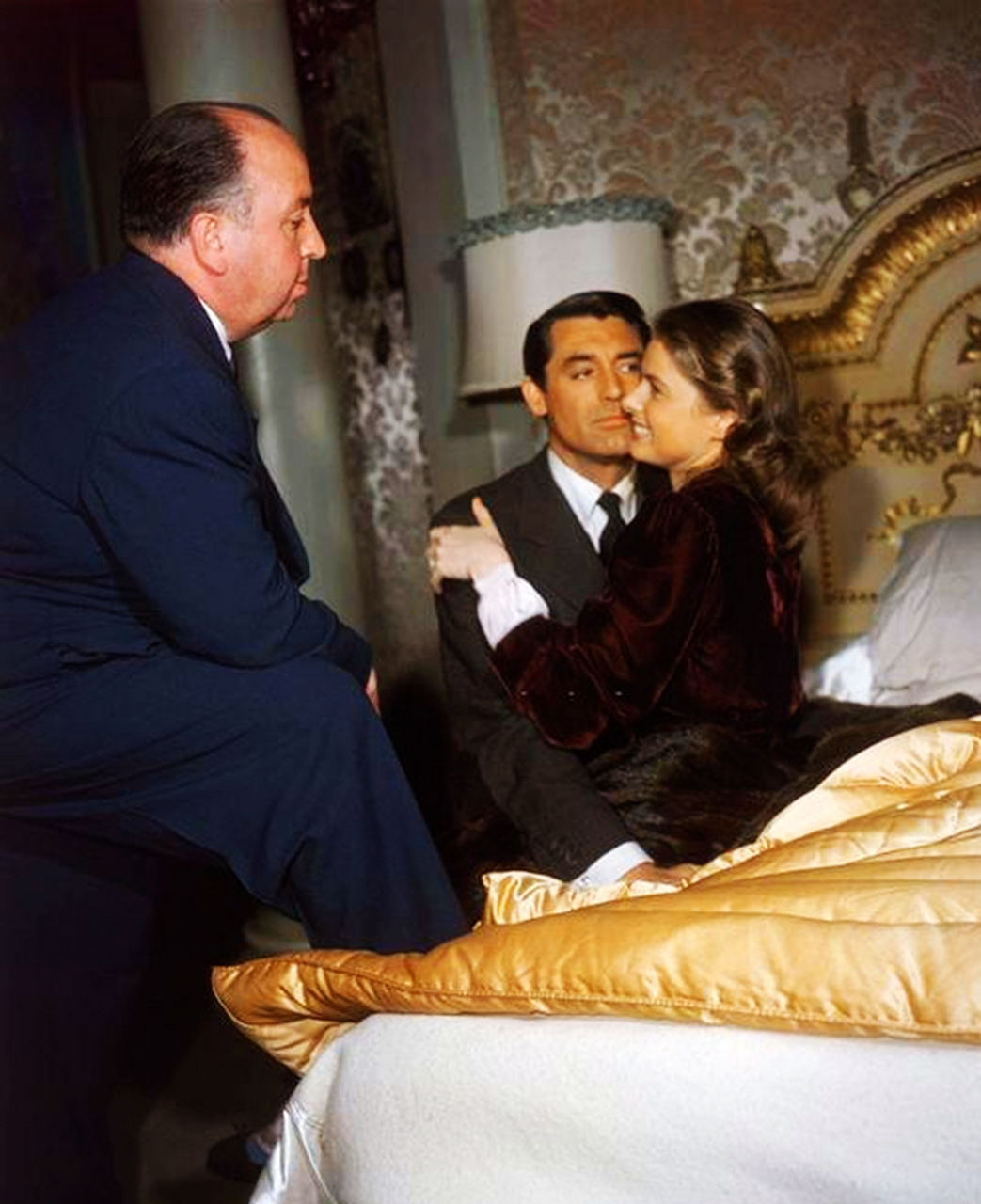 1946年希区柯克,加利·格兰特和英格丽·褒曼导演的电影《美人计》