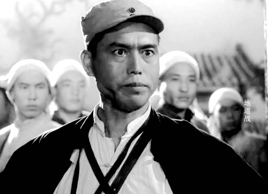 记得《地道战》崔连长,《英雄虎胆》丁连长吗?与妻子是影坛伉俪