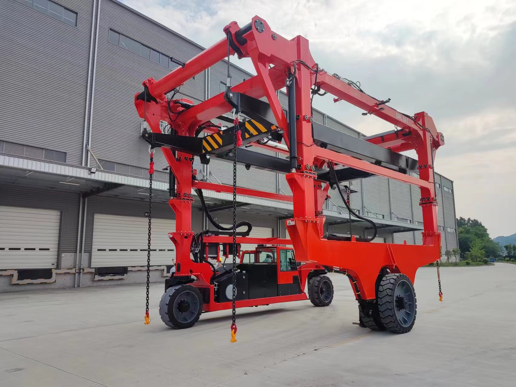 电动版集装箱吊机