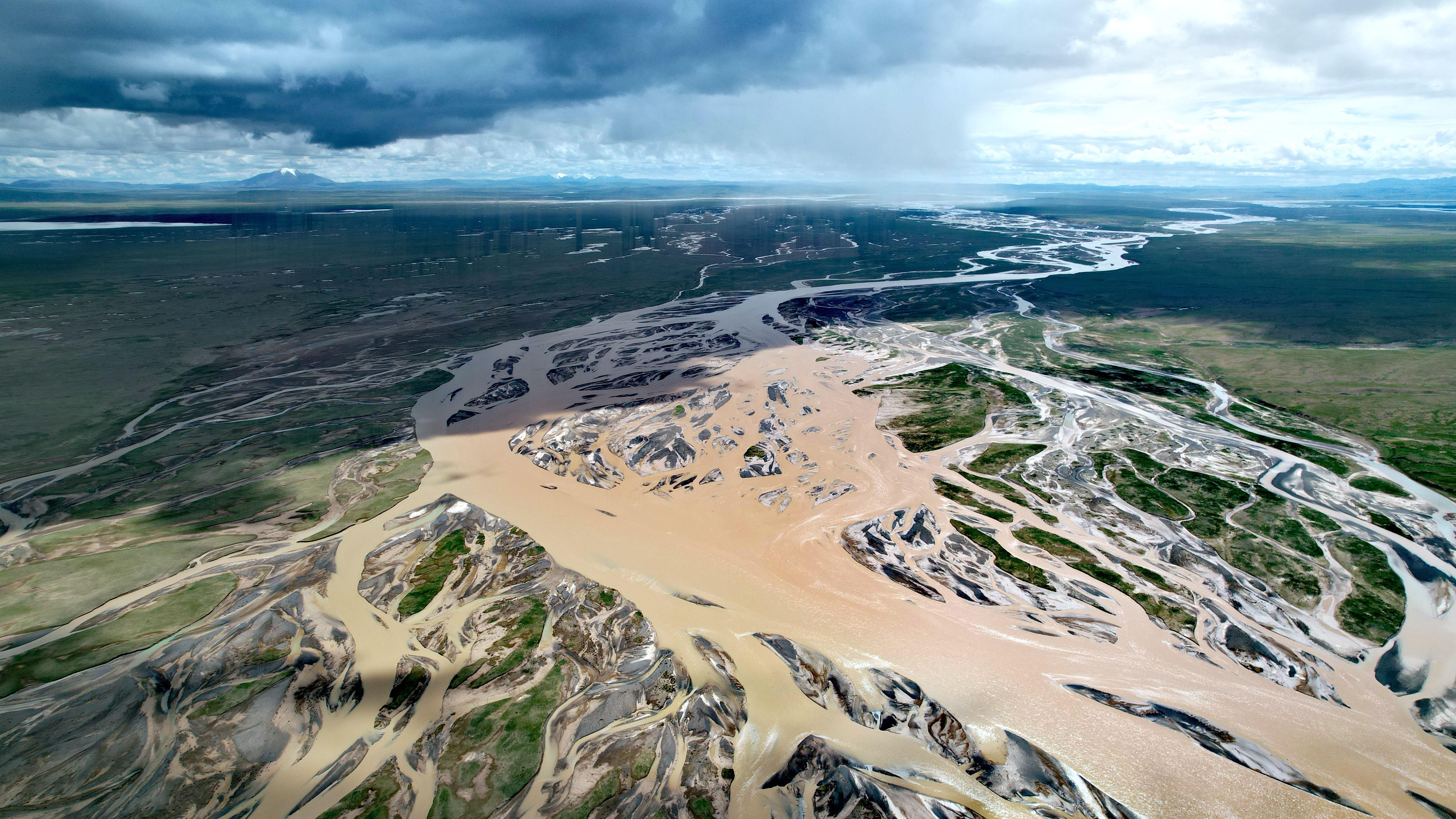 新华全媒 |江源科考探究辫状河流之变