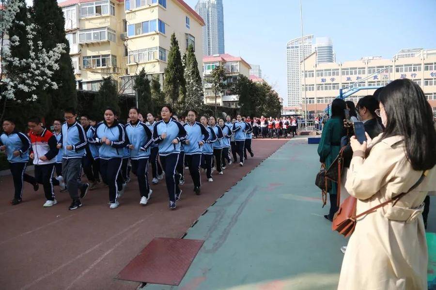 2023中考咨询群来了!烟台十中开展家长开放日活动