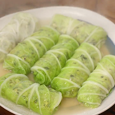 肉酿白菜卷,白菜清甜,馅料鲜咸,一口爆汁