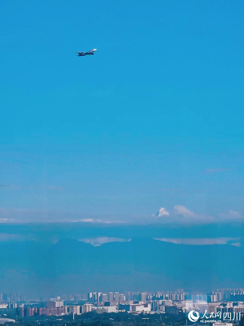 美在大运|大运会邂逅成都蓝