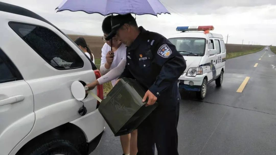 6月12日下午,馬場分局一場派出所民警及時出警