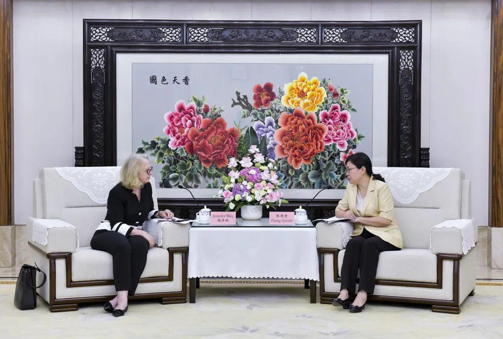 加拿大驻华大使梅倩琳访渝