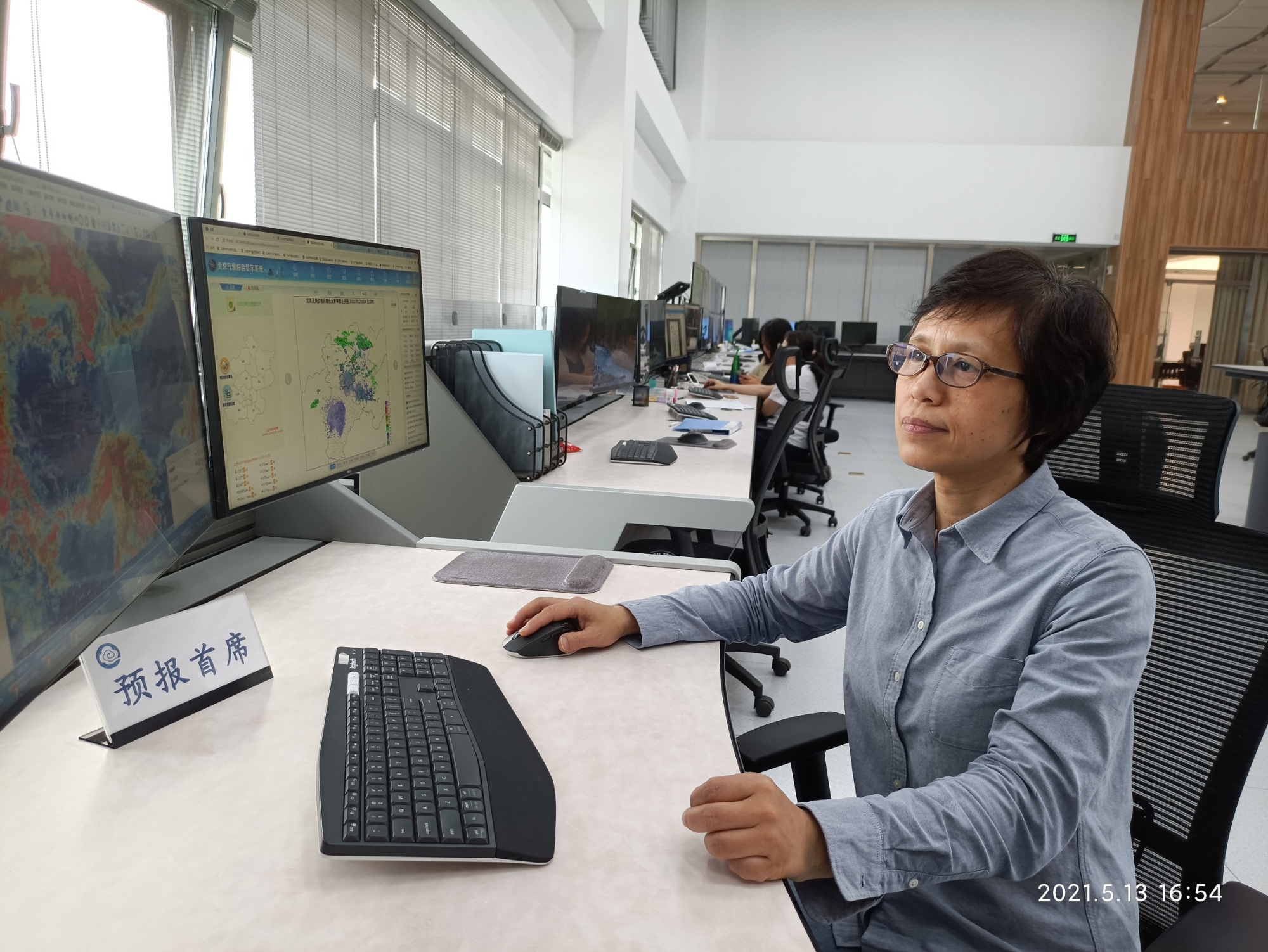 平凡的力量|首席气象预报员,36年"迎风斗雨"不惧挑战