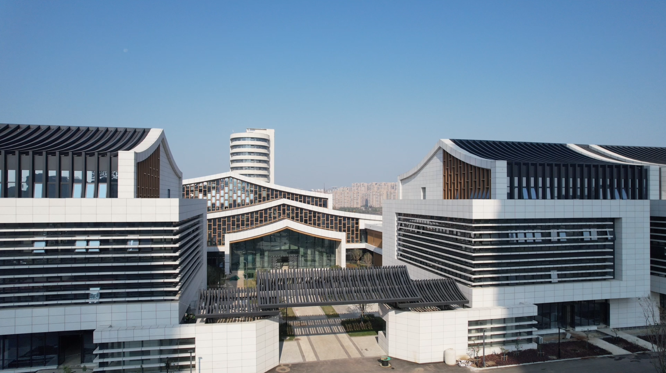 「实地航拍」古典大气!市老年活动中心即将投用,随镜头一睹真容