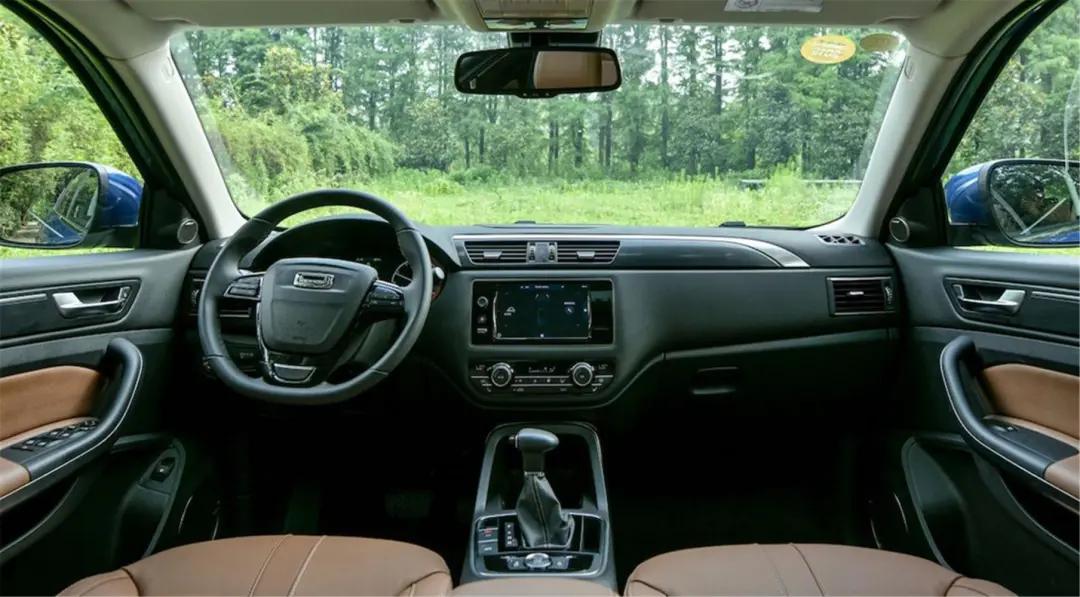 联动云远光灯怎么开?