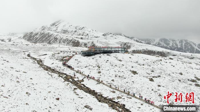 正宗兰州雪山火车二图片