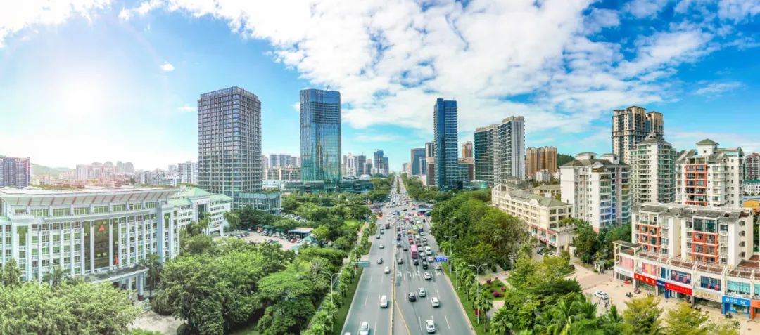 科学编制三亚中央商务区专项规划和各单元开发细则,稳步推进月川,东岸