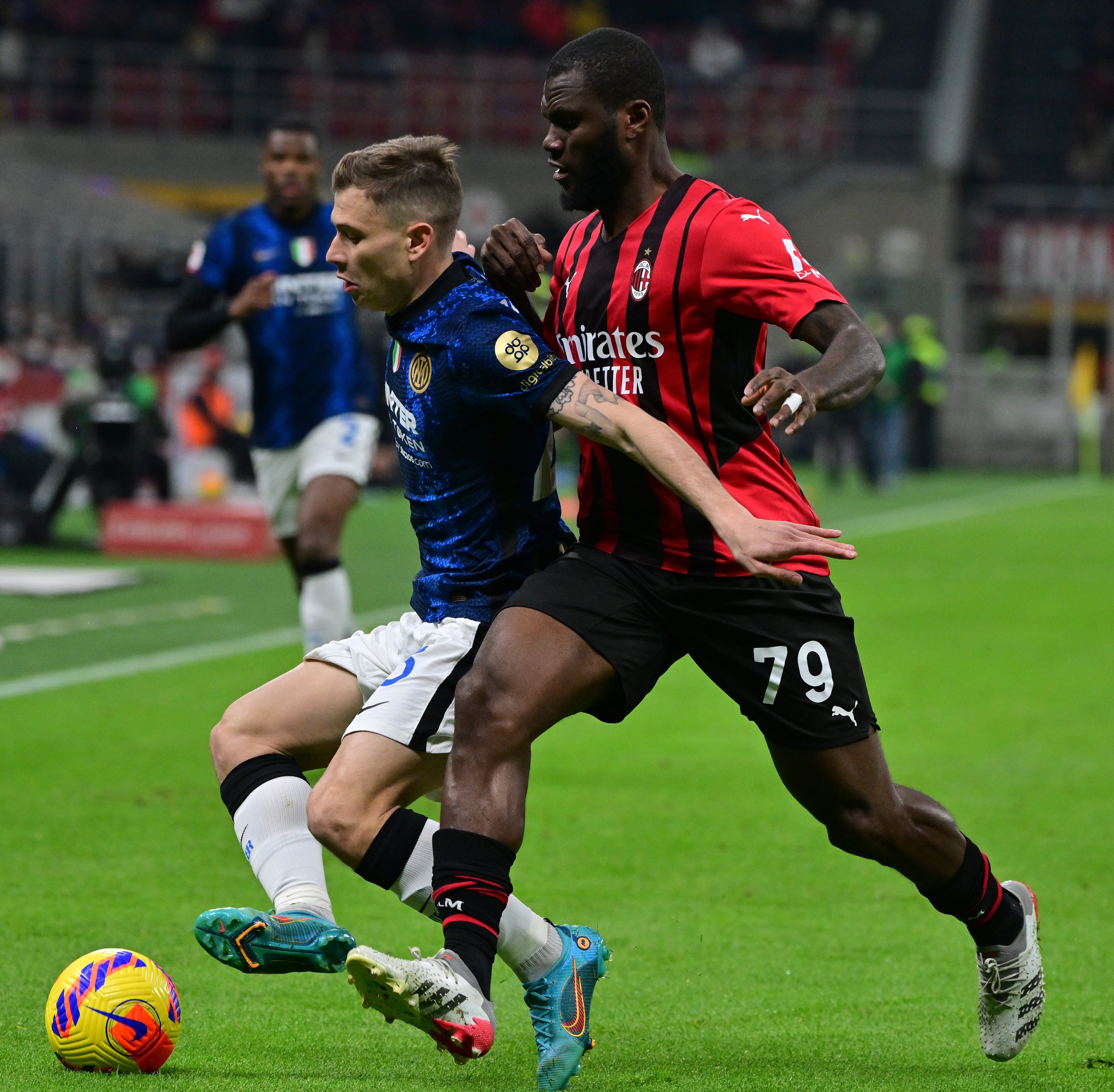 足球——意大利杯半决赛:ac米兰平国际米兰