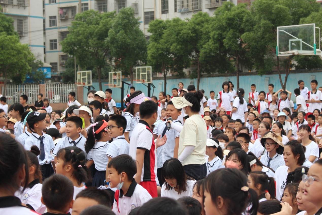 湘江新区联丰小学欢举行"六一"庆祝活动