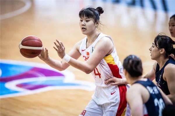 中国女篮大胜韩国晋级亚洲杯决赛!