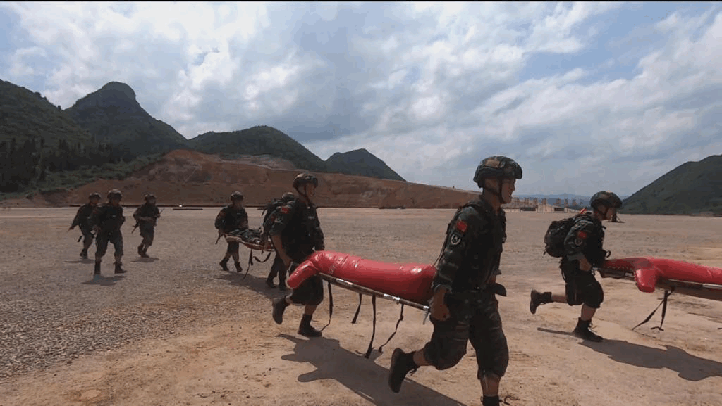 「动图」直击贵州武警特战队员的